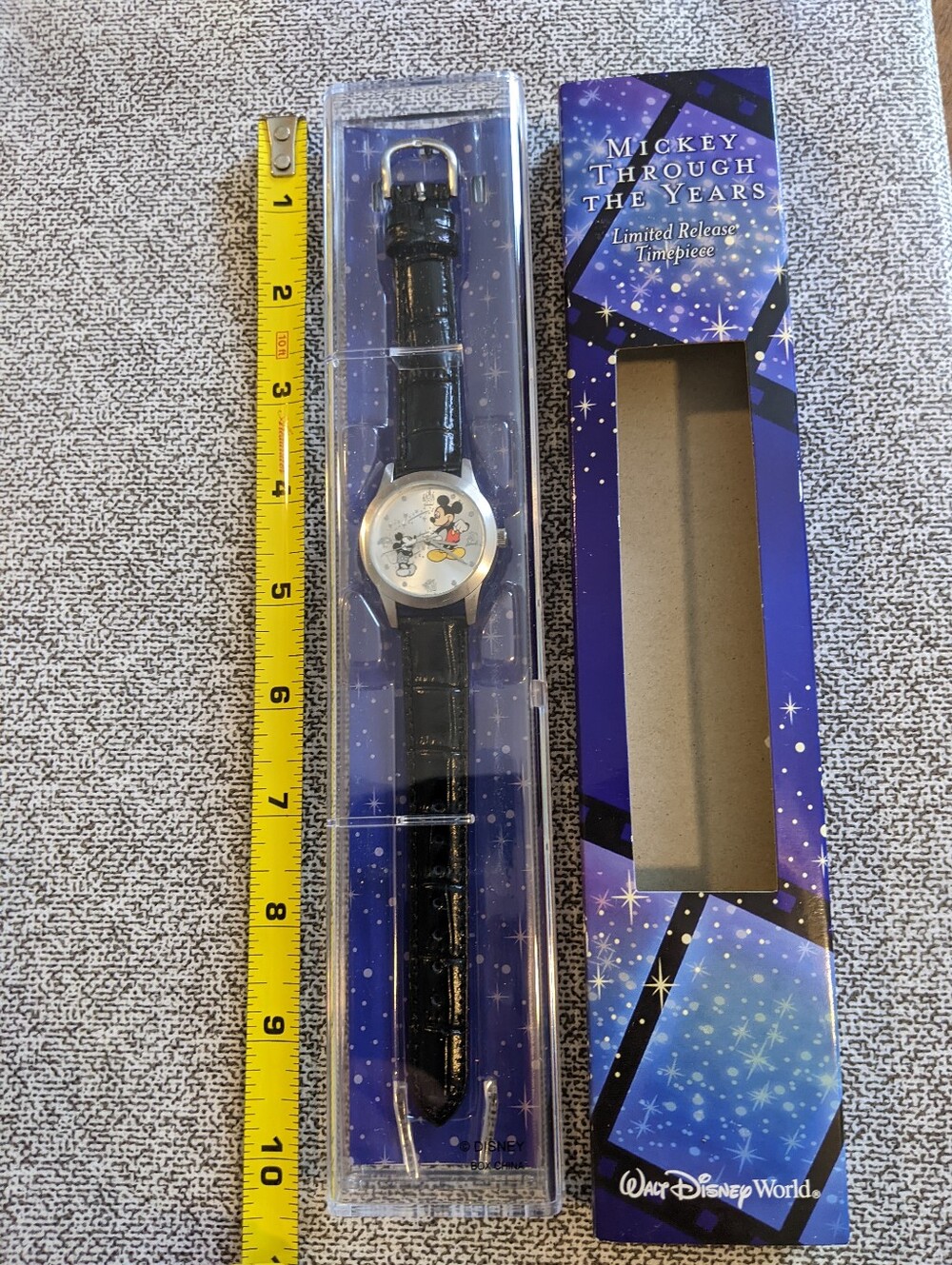 Mickey Mouse Watch - Picture 3 of 6